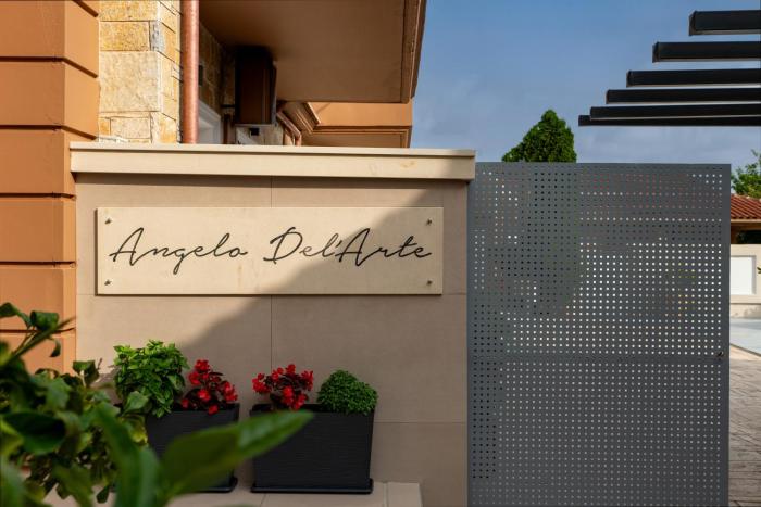 Angelo DelArte Estate