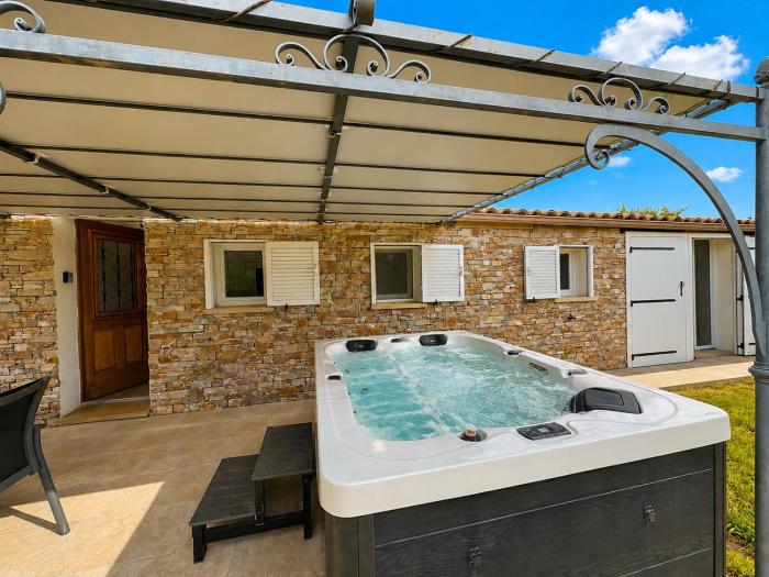 Hameau des Oliviers - Maisonnette climatisée, jacuzzi & jardin privés
