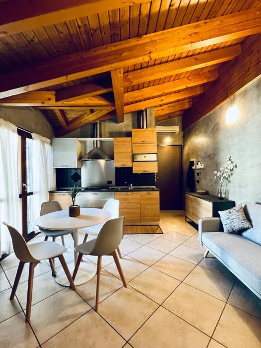 BEddy & Breakfast - Station Loft