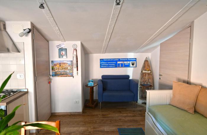 Lake-style apt in Torri del Benaco