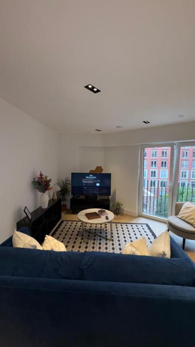 Central London Mins Away From River Thames Vauxhall