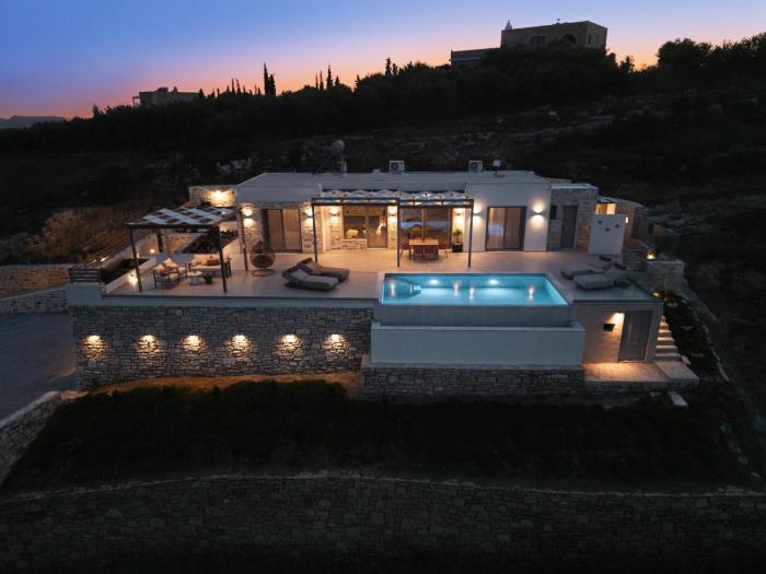 Villa Pezoulia Kamilari