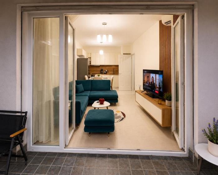 Sea & Sand Escape Durres - 2 Bedroom Apartment with Lift by the Beach
