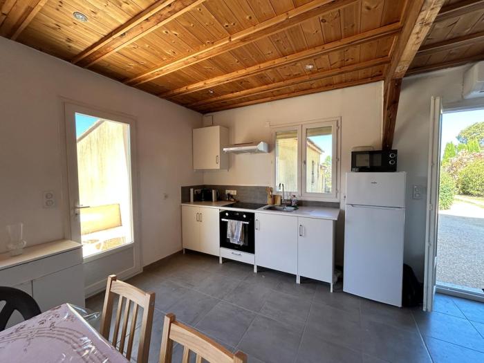 Jolie maison située dans le Luberon proche de toutes commodités centre ville plan deau piste cyclable