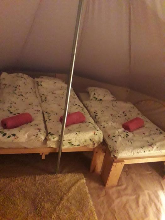 Namiot przy podeście