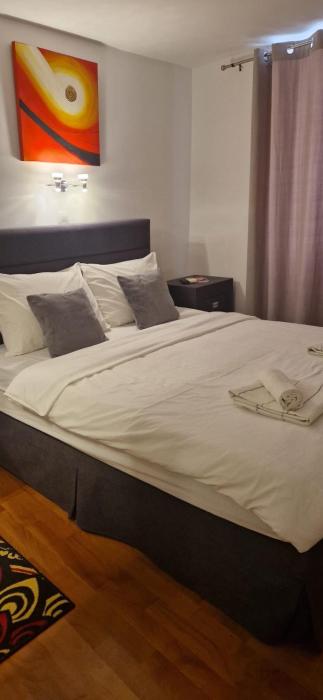 Eva Room 2 old town