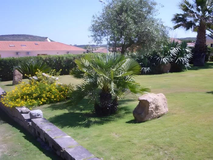 Visit Lu Bagnu - Budget Holiday