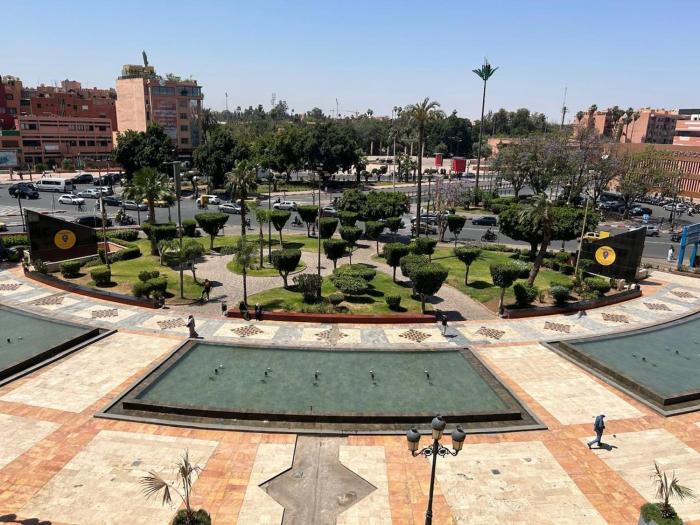Plaza Marrakech Parking & Fountain View