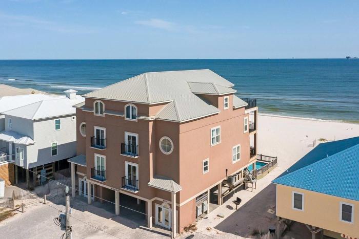 Luxury Beachfront Duplex in Fort Morgan - Pool Elevator and Wedding-Friendly