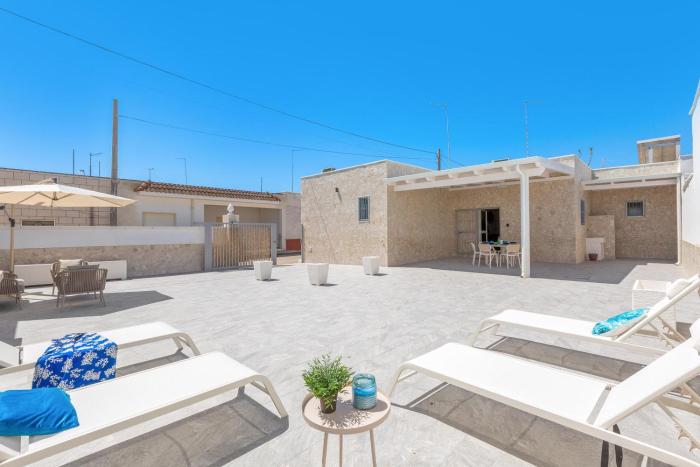 Acqua e Sale Beach House by BabarHouse