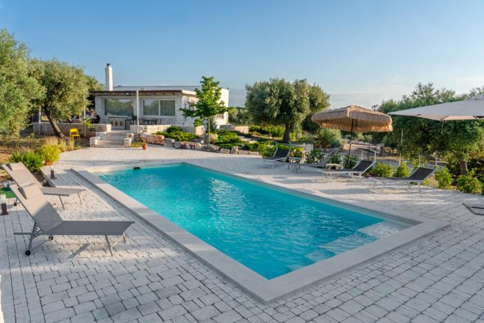 Private pool - Villa Terra dUlivi by Damastay