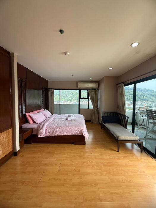 Patong City Lights Apartment By NC