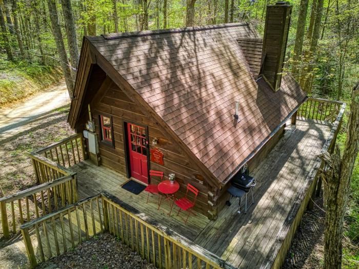 Mountaintop Romance private 10 mins from Gat and PF