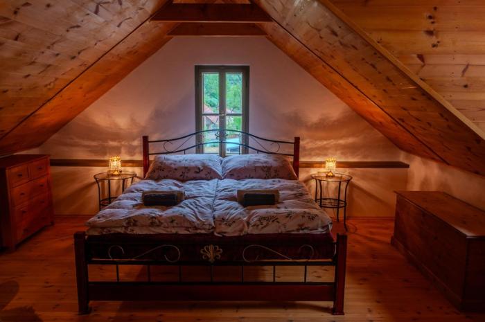 Romantic apartment below Karlštejn