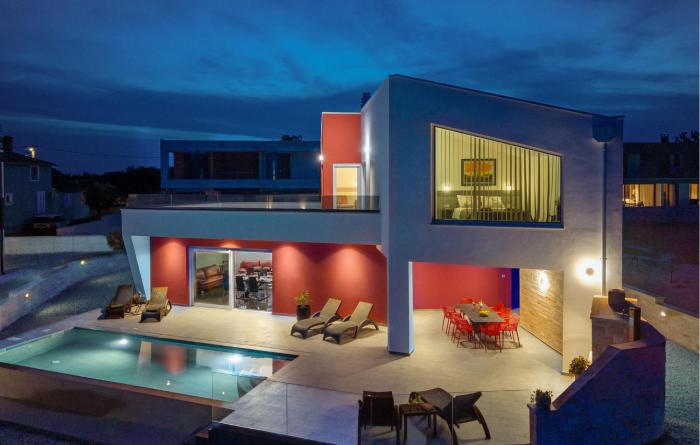 Stunning Home In Krnica