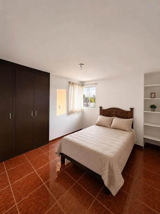 Executive House for 10 People