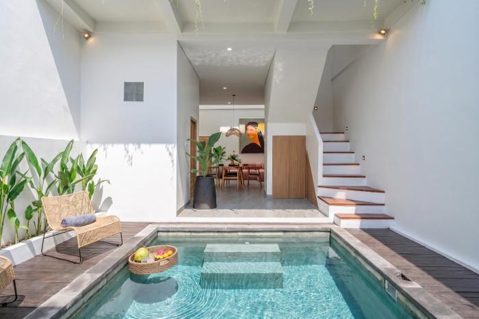 Kutesa Villa - Hidden Retreat with Rooftop & Town Views