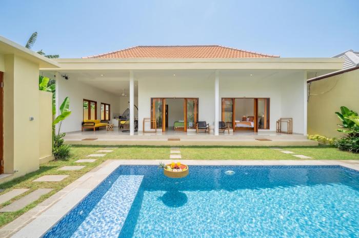 Lasterra - Private Pool Villa with Spacious Patio