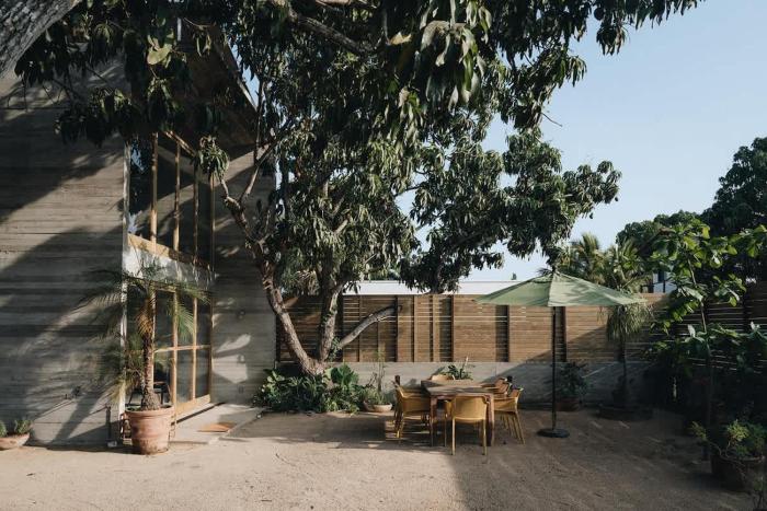CASA NU La Saladita surf point