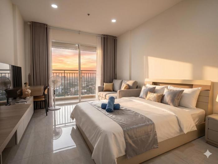 The Lang Apartment - Resort Pool & Elite Gym - HCMC