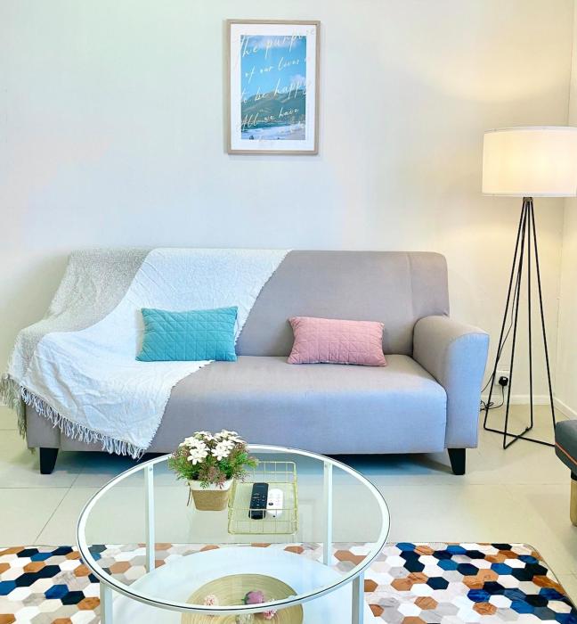 Mont Kiara Arcoris 1-3 Pax 1plus 1Bedroom 163mall