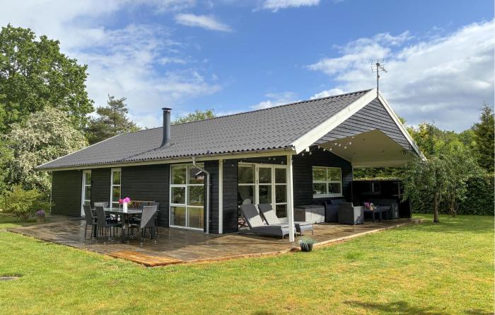 Cozy Home In Silkeborg With Wifi