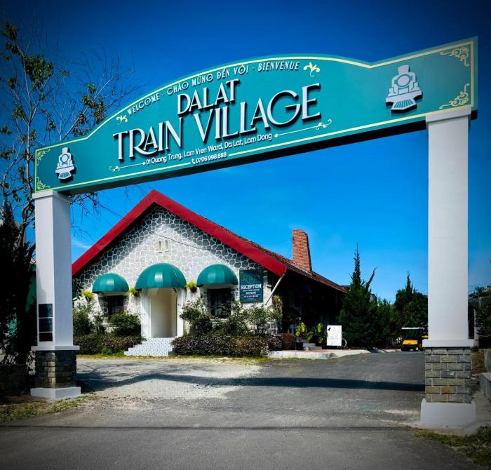 Dalat Train Village