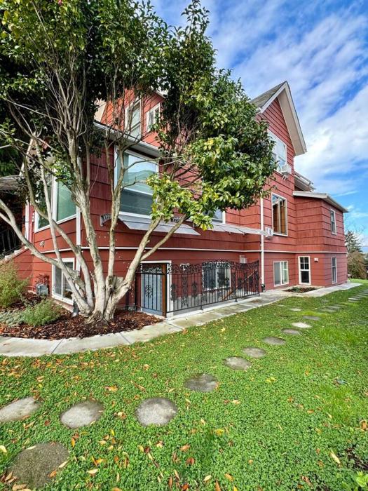 Cozy-Furnished-Seattle-Apt3BR1BA