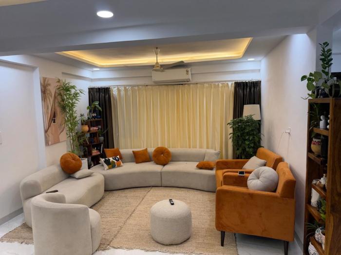 Luxe 1BHK flat in 6BHK Penthouse