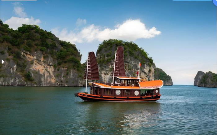 Wooden Sunshine Cruise