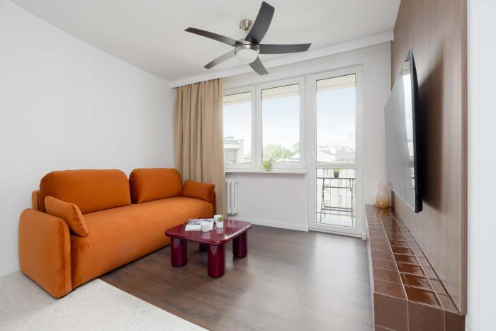 Exceptional Apartment with Balcony in City Center by Noclegi Renters
