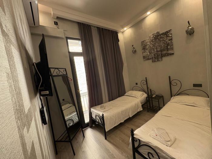 Home Hotel Avlabari