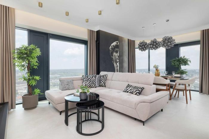 Luxury Apartment with Air Conditioning & Parking City Centre by Renters Prestige