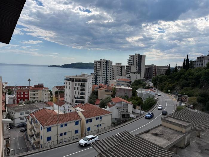 Rafailovici cozy Stay near the beach