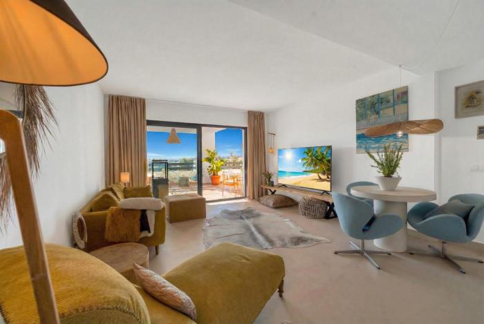 3169 Sea & Golf Dona Julia