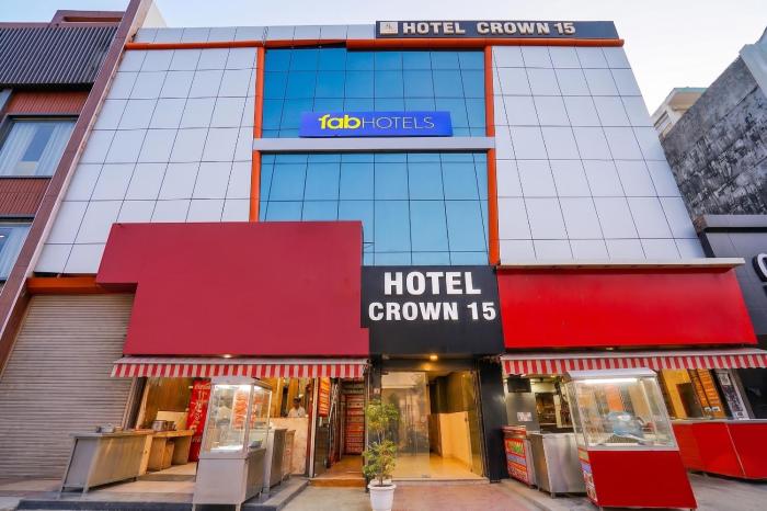FabHotel Crown 15