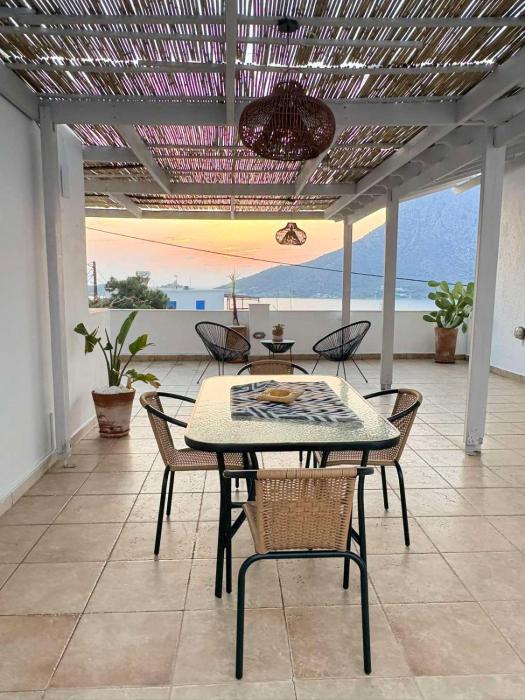 Manifesto Seaview Apartment II