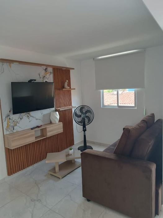 Apartamento cómodo, cerca aeropuerto, Wifi