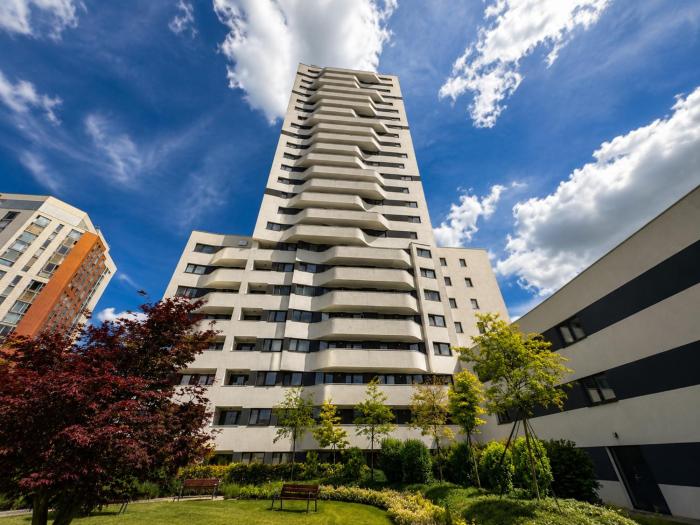 Skyline View Apartment
