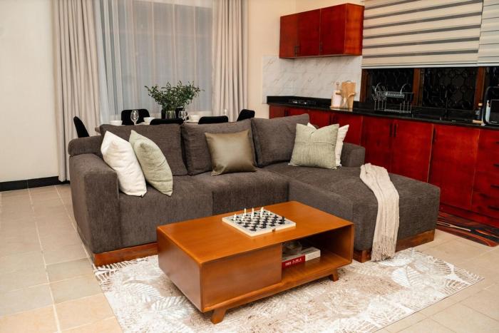 Molli Greystone Home - 2BR Cozy Retreat with Tarmac Road Access