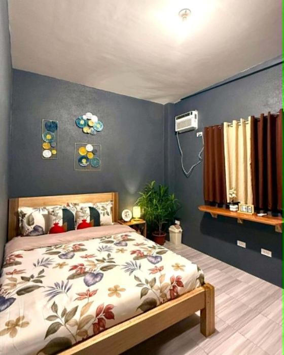 Shantis Inn