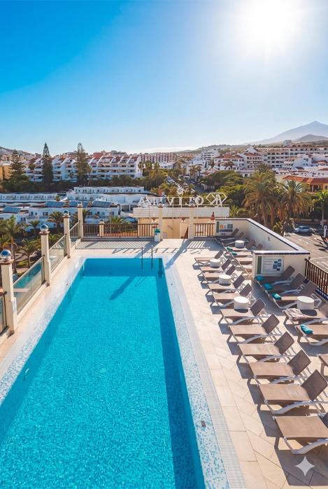 Klayman Olivina Aparthotel