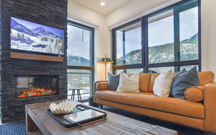 The View - Luxury Penthouse Condo