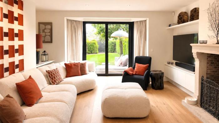 The Knokke Golf Villa - 4 Bedroom residence with garden & hot tub & golf cart