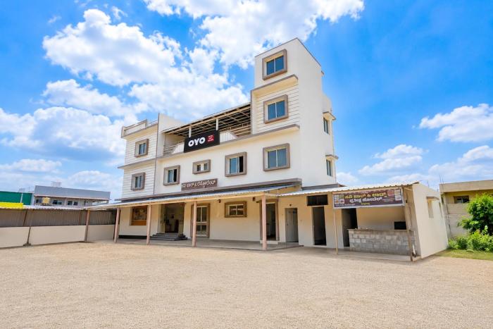 Hotel O Savi Rooms