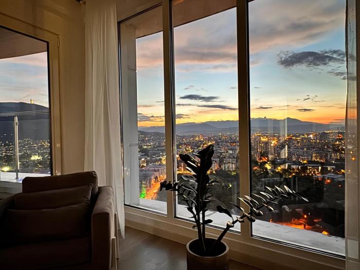 36th Floor Skyline Apartment with Spa & Fitness Included - Cevahir Sky City, Skopje