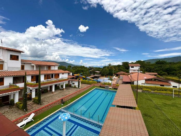 Hotel Resort Campestre Puerta Del Sol - San Gil