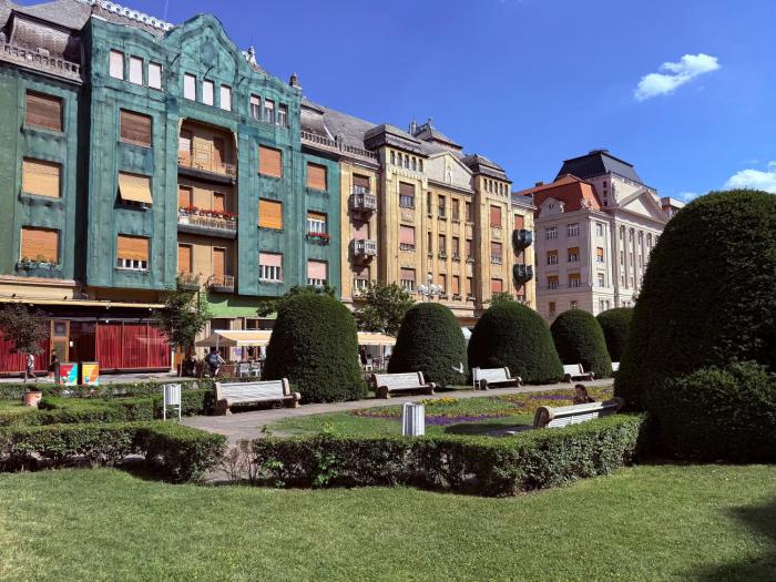 One Apartments Victory Square KM 0