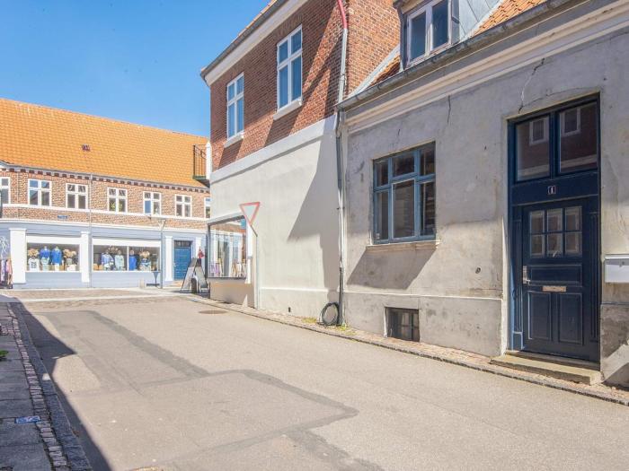2 person holiday home in Ringkøbing