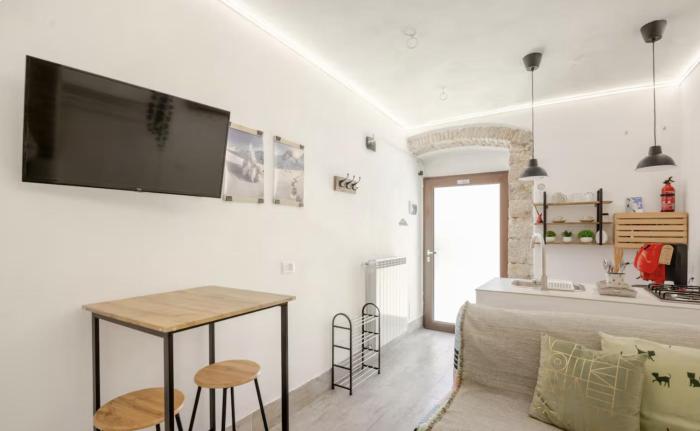 Free Parking - La Corte House 53